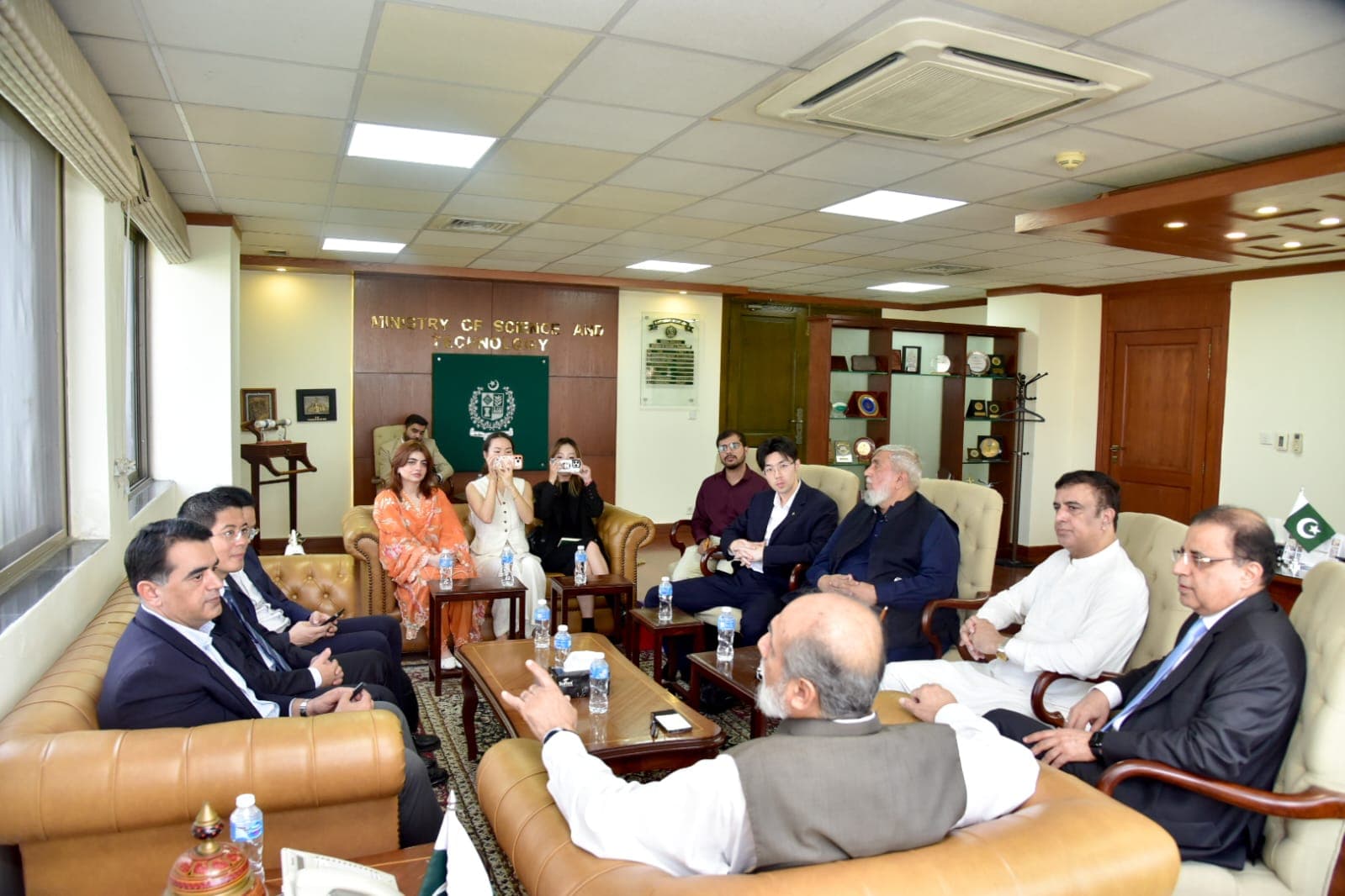 Ministry of Science and Technology Visit — photograph 5 of 14
