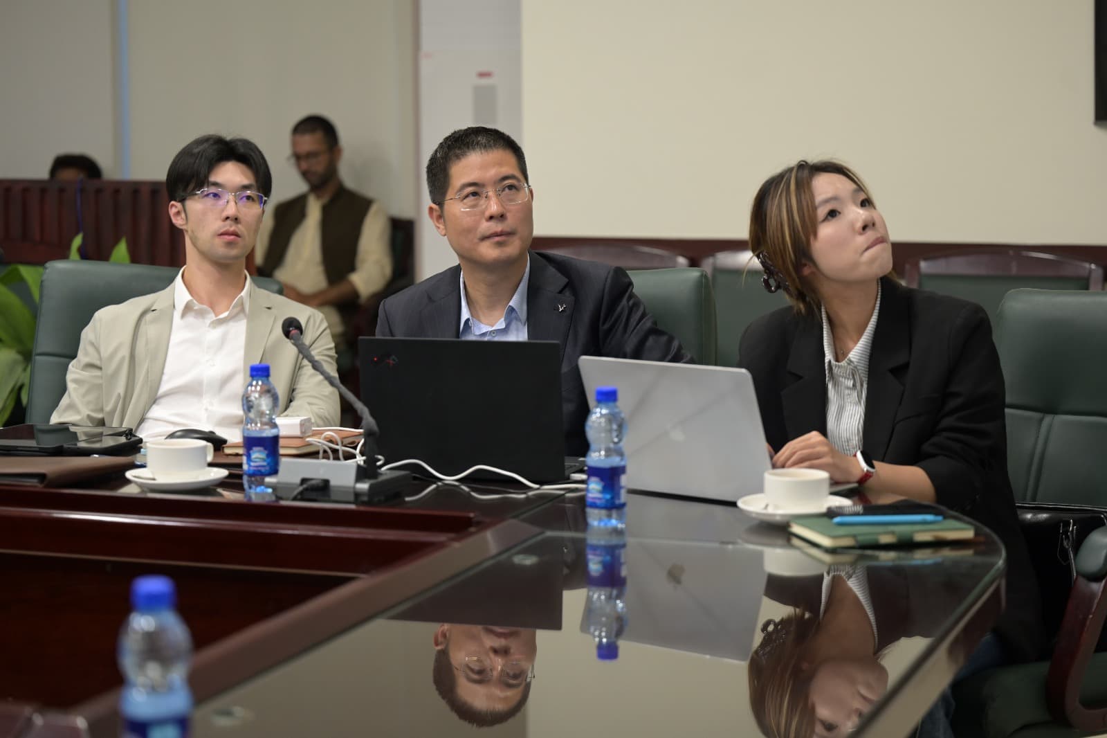 Chinese Delegation Visits — photograph 18 of 20