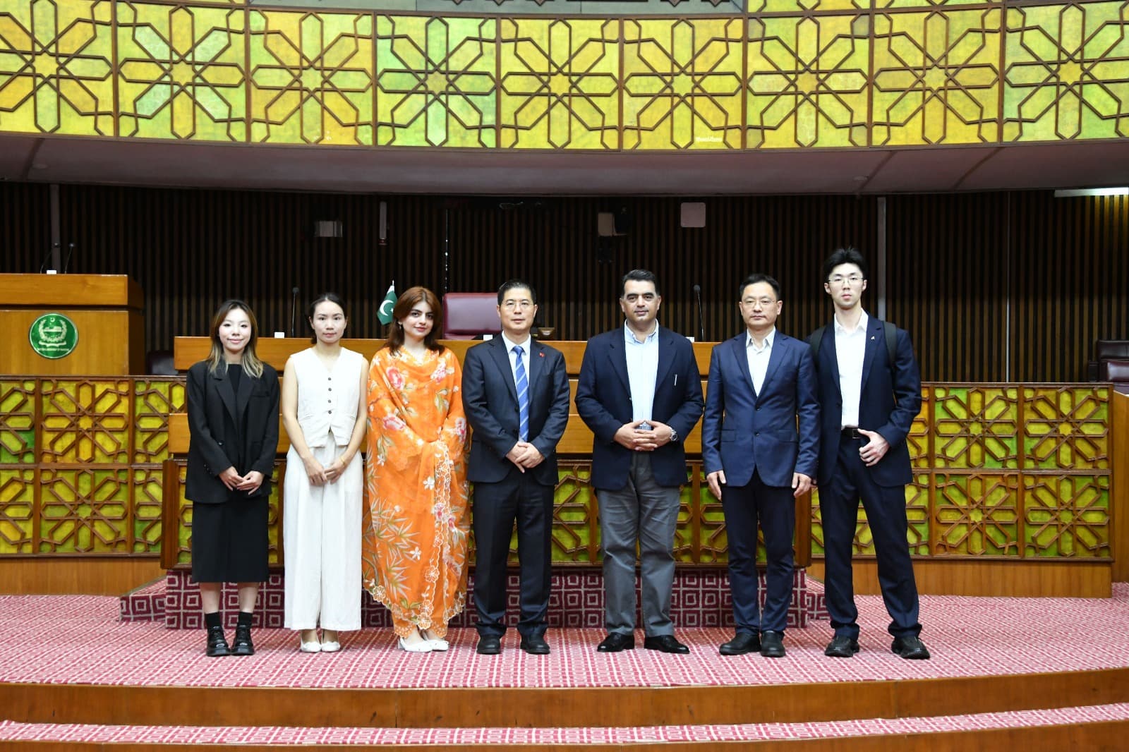 Chinese Delegation Visits — photograph 10 of 20